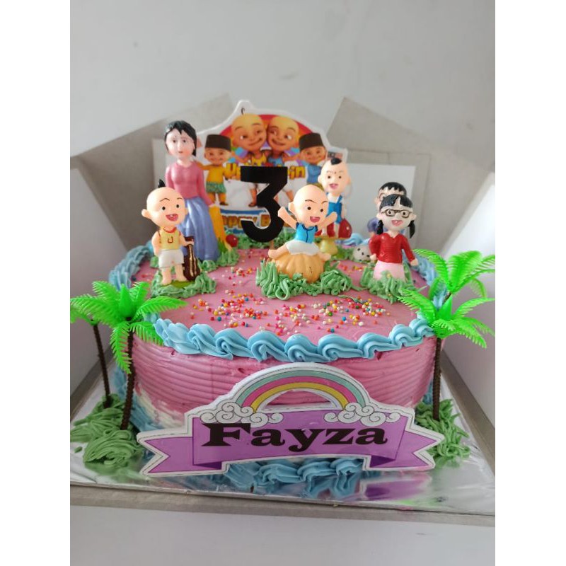 

Custom Cake Ultah