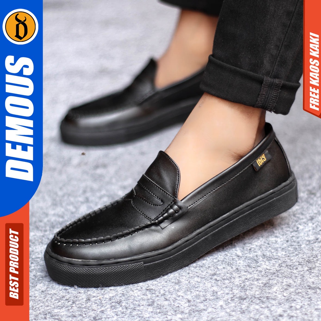 Sepatu Casual Pria Kasual Slip On Formal Kulit Pu Kerja Kantor Hitam Demous Travis