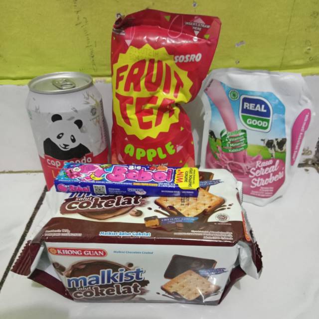 

Paket jajanan dan minuman ringan