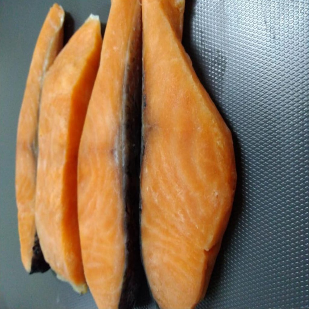 

Salmon Frozen Sallar (Bliggomarket)
