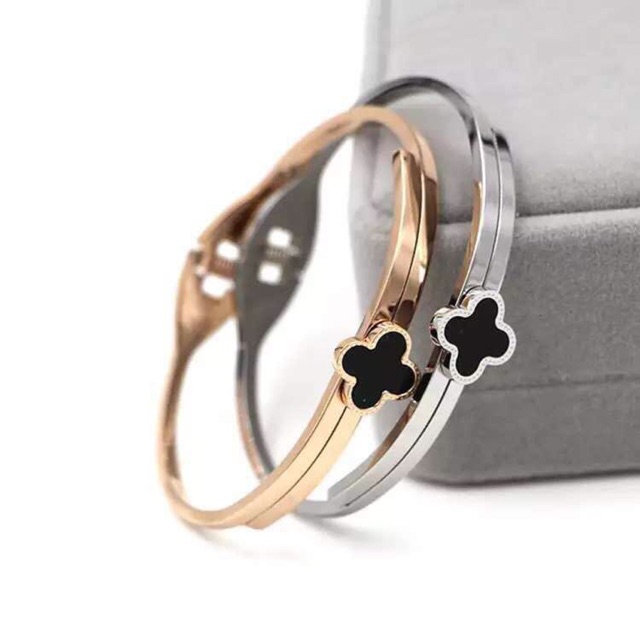 CLOVER DOUBLE BANGLE