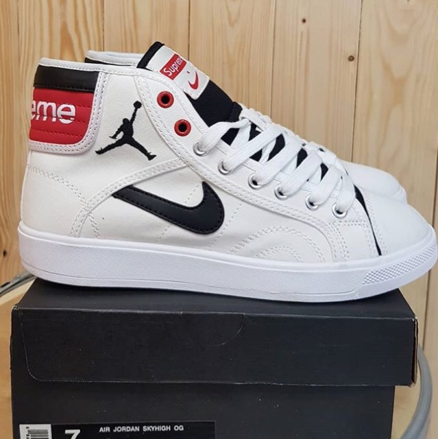 nike air jordan sky high og supreme