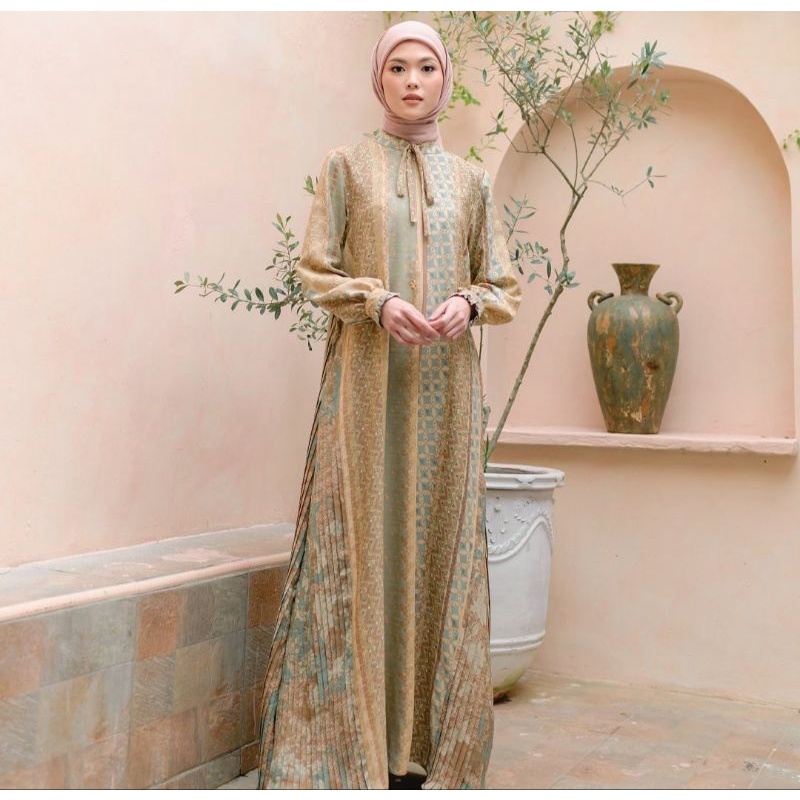 Booked Kina Dress Tosca S by Muda Official