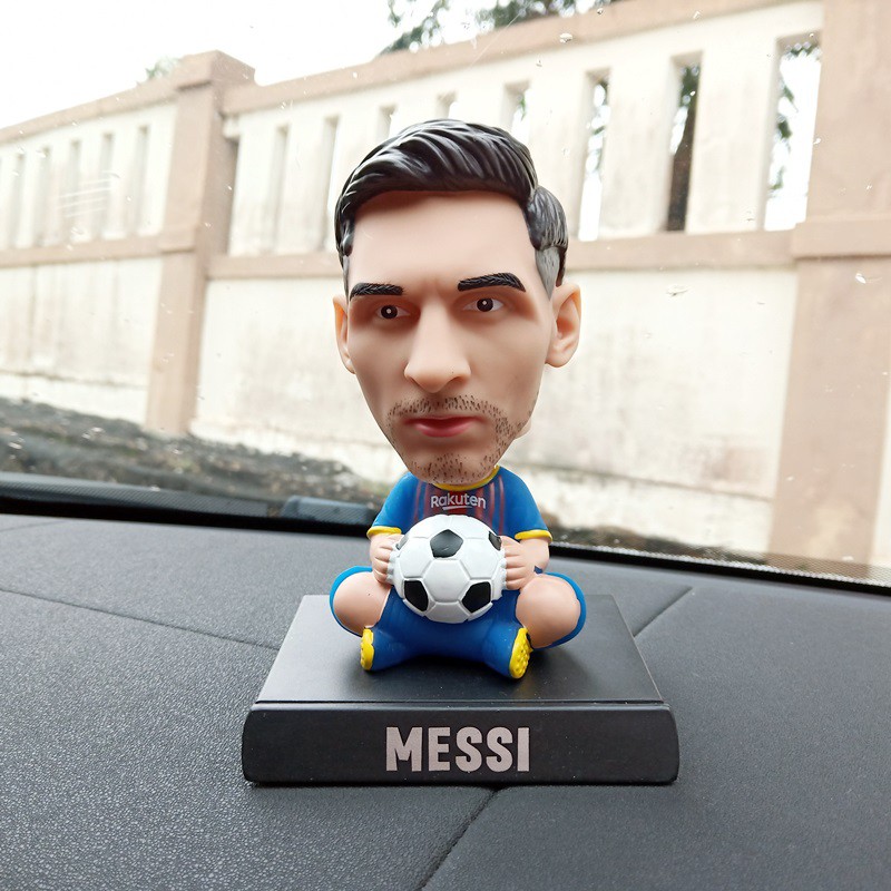 RONALDO MESSI DAVID BECKHAM Figure Miniatur Pajangan Mobil Stand Goyang Kepala Shacking Head Toy