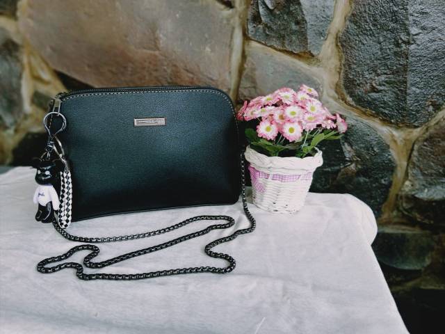 Tas slempang wanita-slingbag rantai free gantungan boneka imut