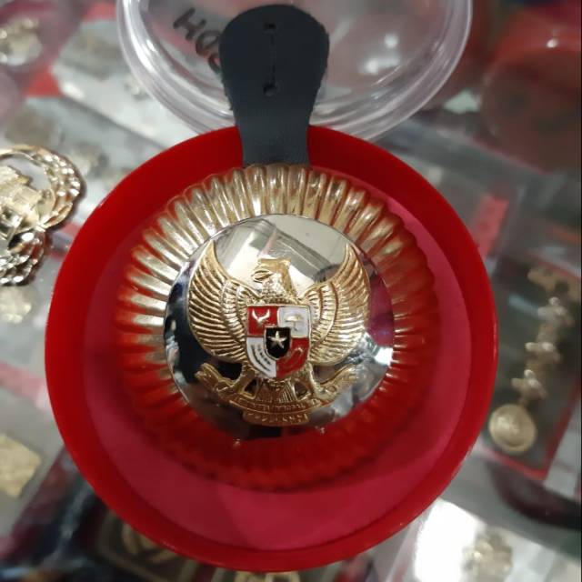 Tanda jabatan bupati