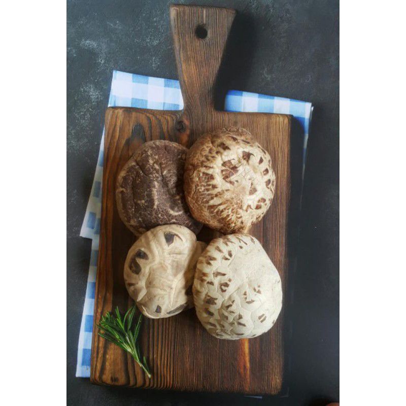 

Jamur Shitake Kering 50gr | Dried Shitake Mushroom