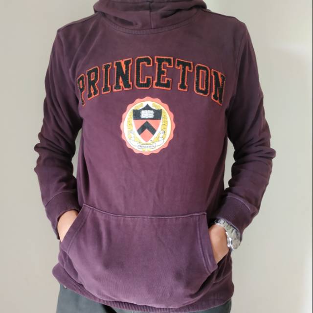 HOODIE UNIQLO GANTENG CAKEP SLIMFIT ORIGINAL MURAH BEKAS SECOND JEANS DENIM SWEATER JAKET ZIPPER