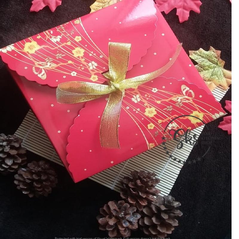 

Special Promo Box / Dus Mooncake 20x20x8,5 cm Red Flower (CB 202085 R) m55➻
