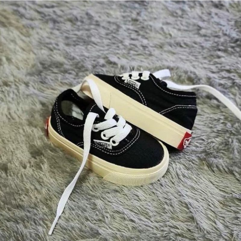 SEPATU ANAK VANS AUTHENTIC HITAM MODEL TALI MURAH