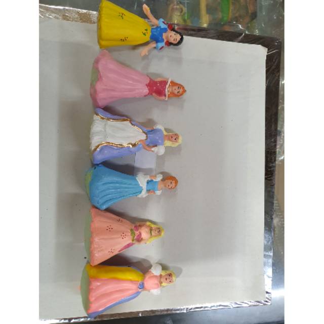 

1 set mainan princess isi 6pch(8cm)hiasan ulang tahun Rp.21000