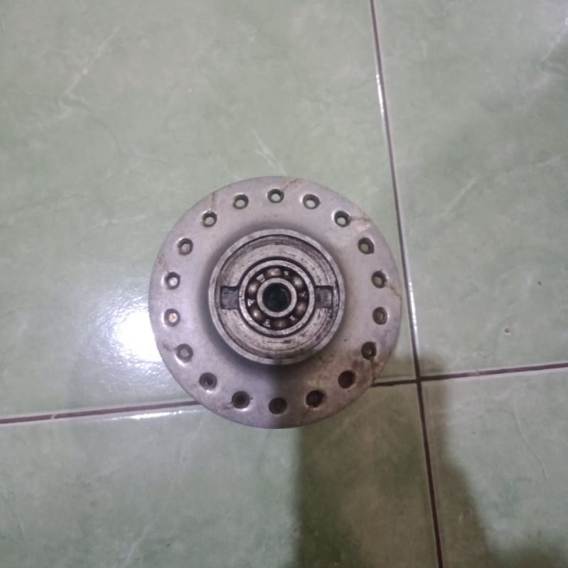 Tromol roda depan tromol Suzuki Gp 100 gp100 gp 125 gt125 original second