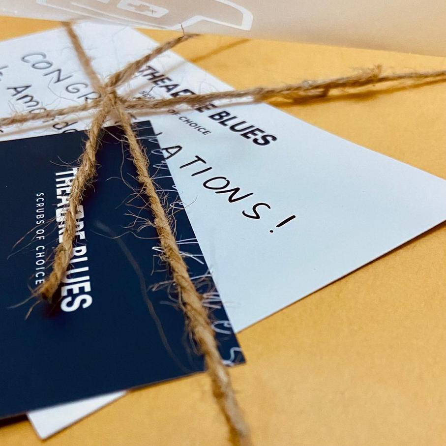 

Ready Stock ✵ Gift Wrapping Packaging Theatre Blues (Notes Included)..