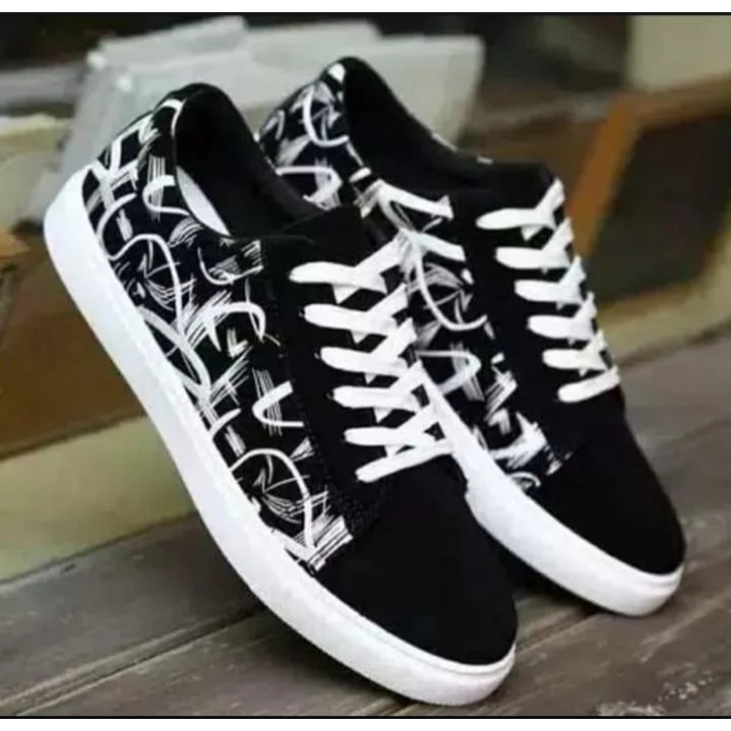 SEPATU PRIA WANITA CORAK E9 OLD SKOOL STRS 006