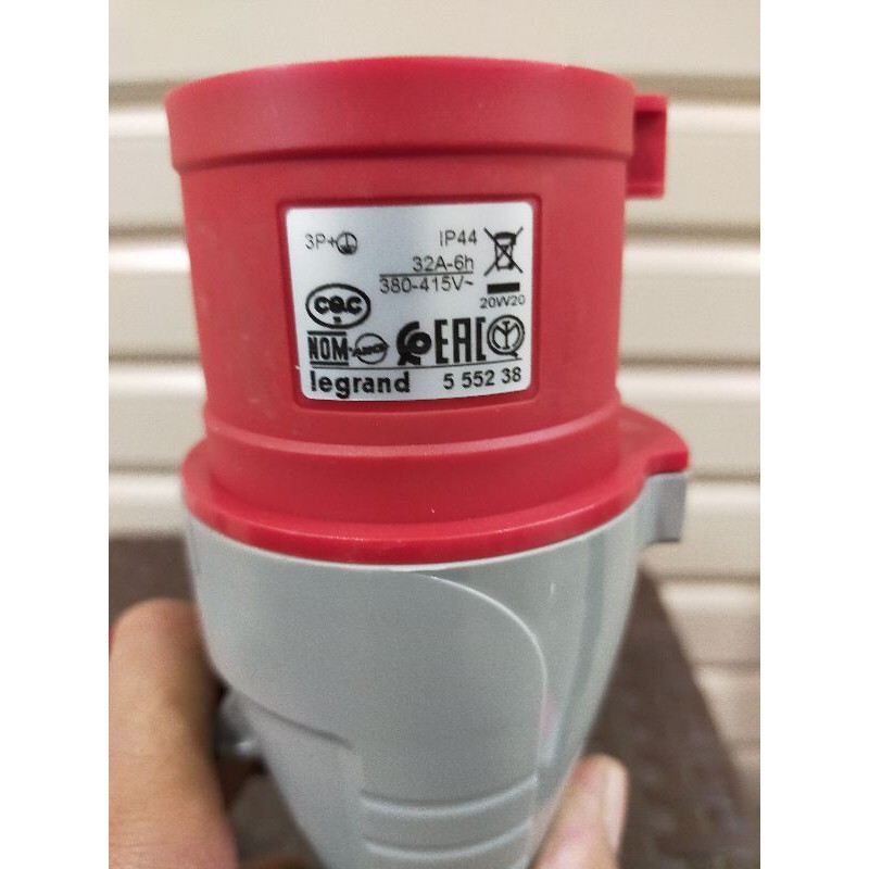 plug legrand 3p 4pin 32a