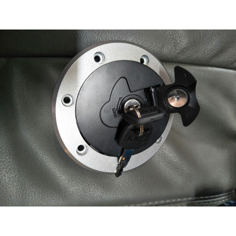 tutup tangki ninja rr