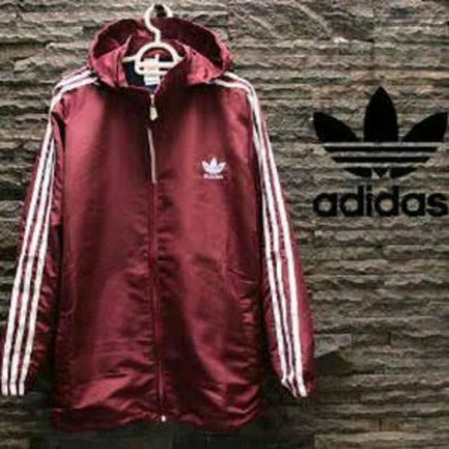 Jaket Parasut Adidas Premium Marun Parasit Jacket Sport Sporty Olahraga Running Windrunner Despo
