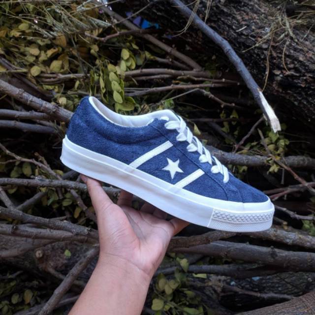 Converse One Star Academy