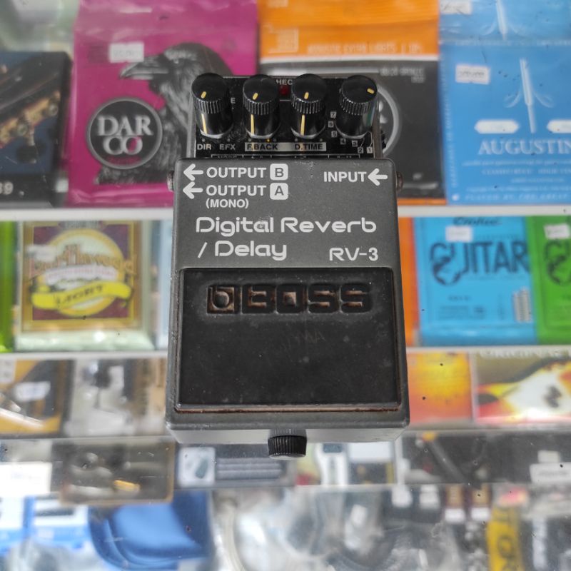 Boss RV 3 Reverb Delay Pink Lable