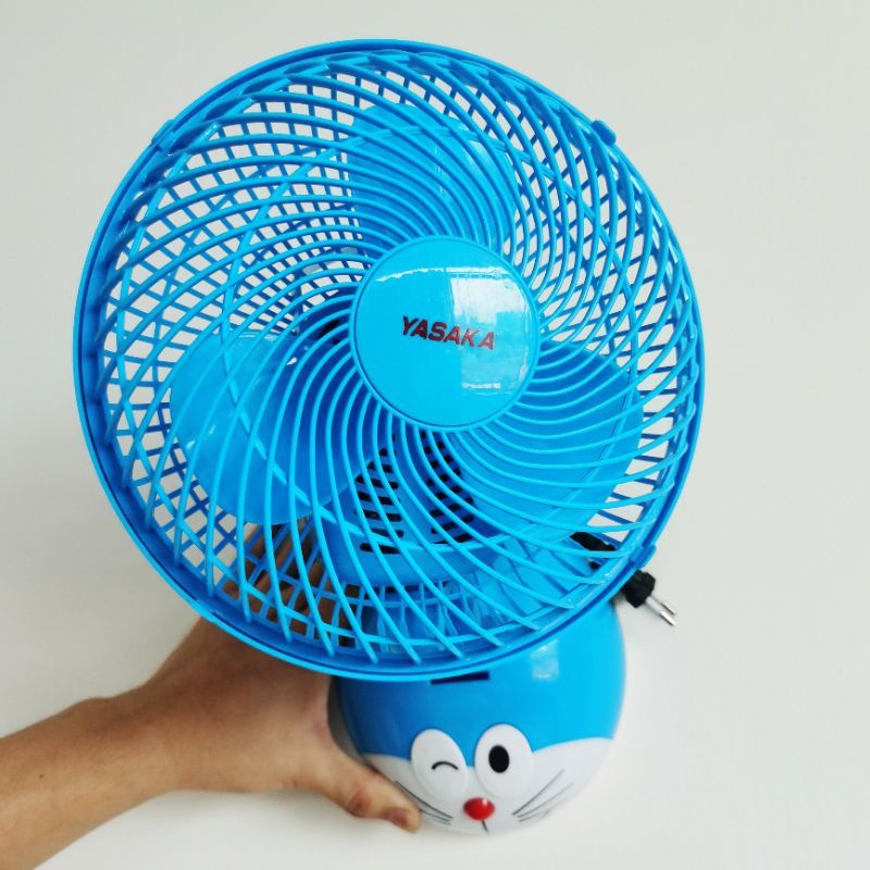 kipas angin duduk/desk fan yasaka 8in 2in1 doraemon/kumbang