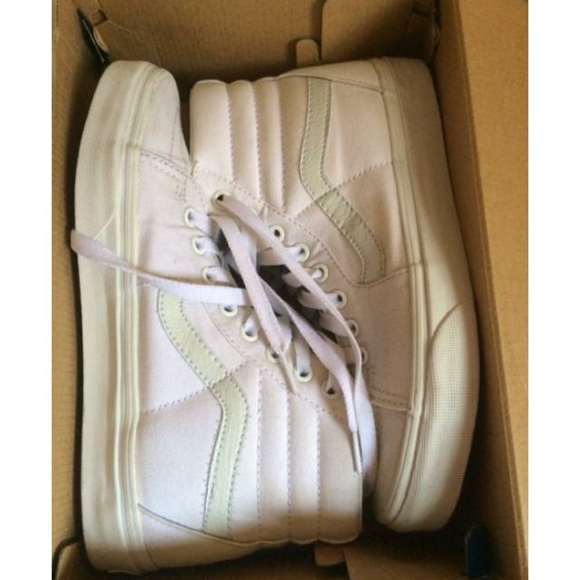 [PRELOVED] (Boleh Nego) VANS SK8 HIGH ALL WHITE