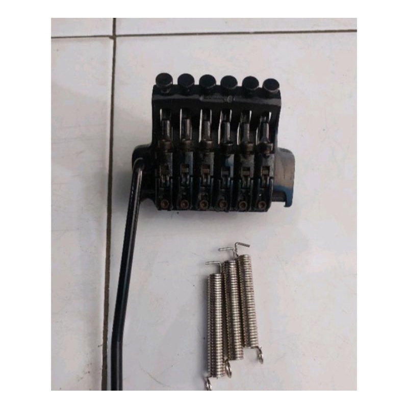 Tremolo Edge 3 Ibanez original (bekas)