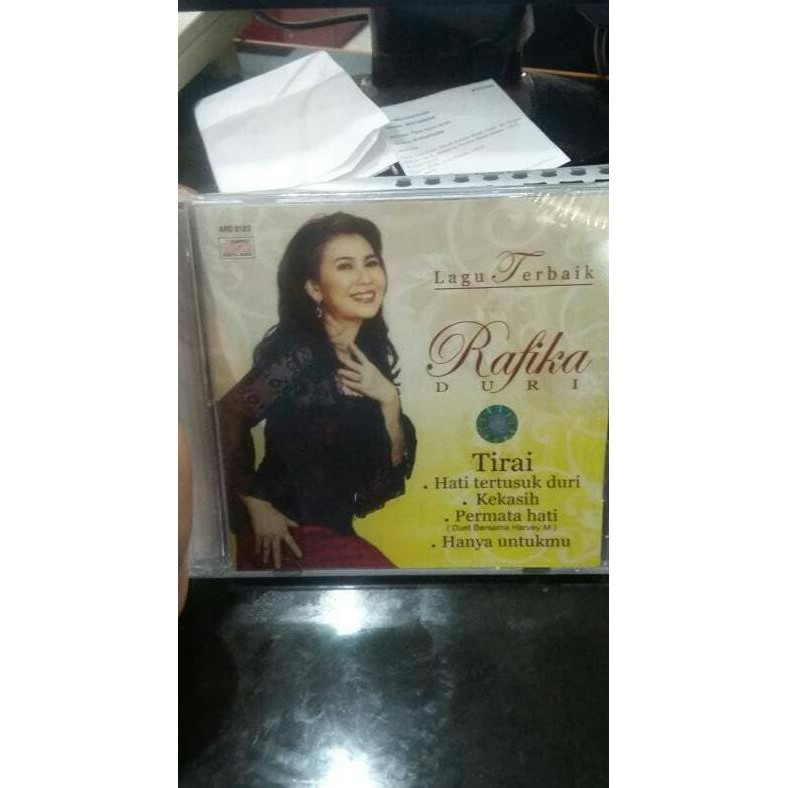 CD ORIGINAL RAFIKA DURI - LAGU TERBAIK RAFIKA DURI
