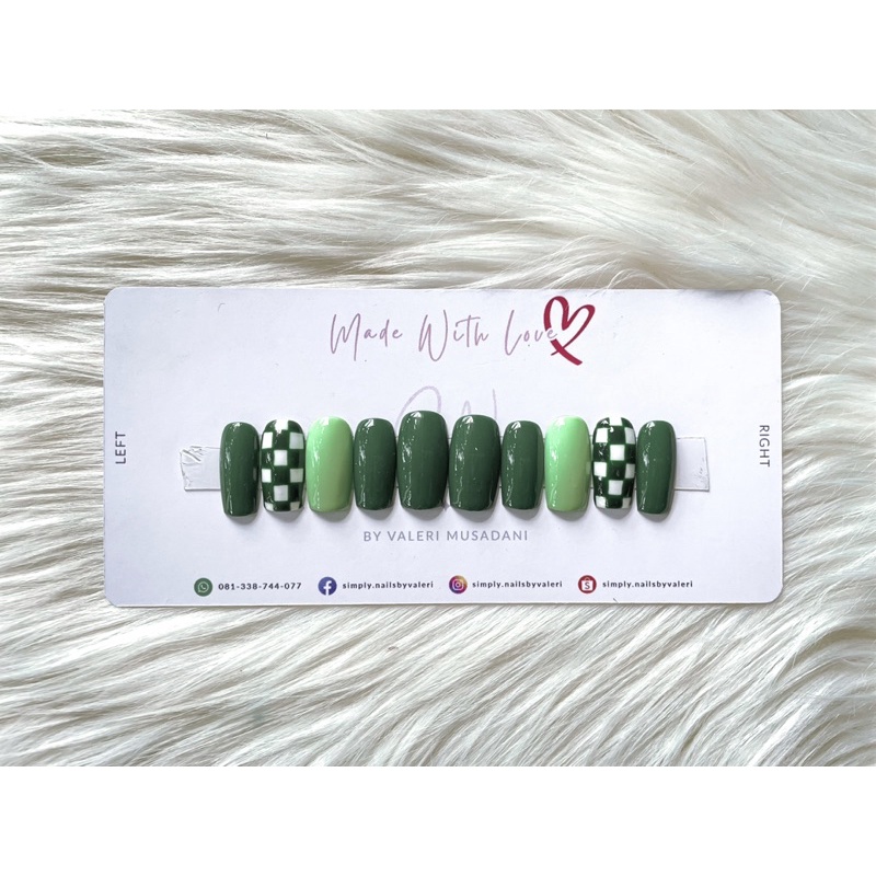 SIMPLY. Nails - Green Checkered | Wanda Collection