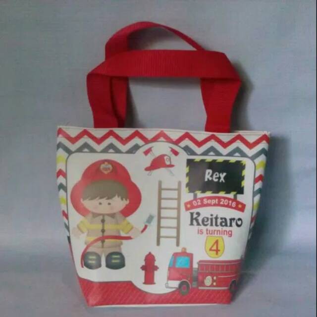 

Tote Bag bahan Oscar goodie bag
