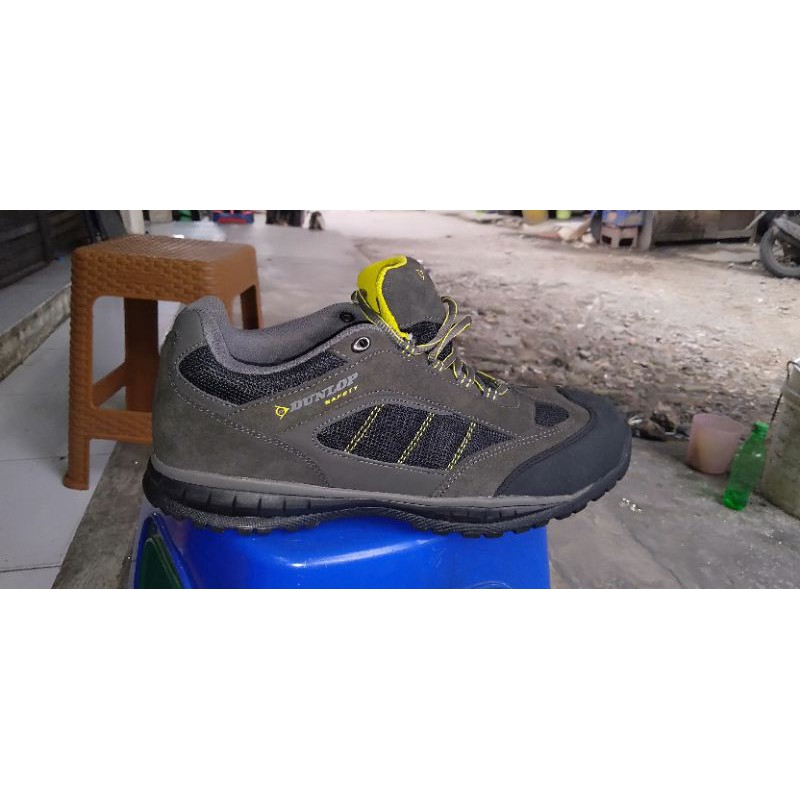 Sepatu DUNLOP Safety Shoes