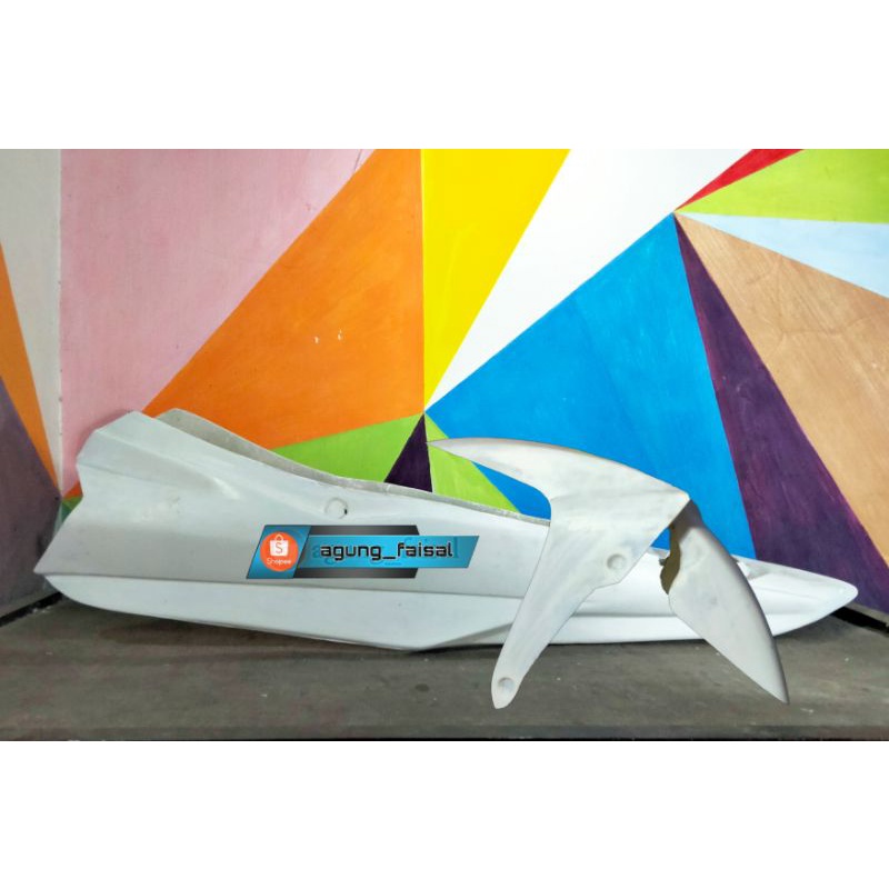 Body Buta Sonic 150R Belakang dan Spakbor