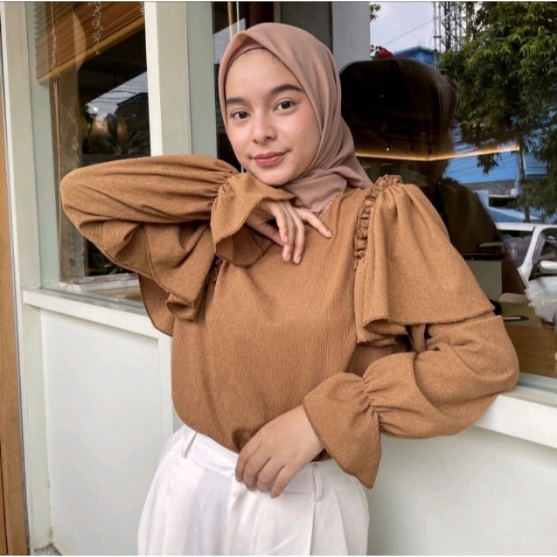 SALMA BLOUSE BY LEVIORA