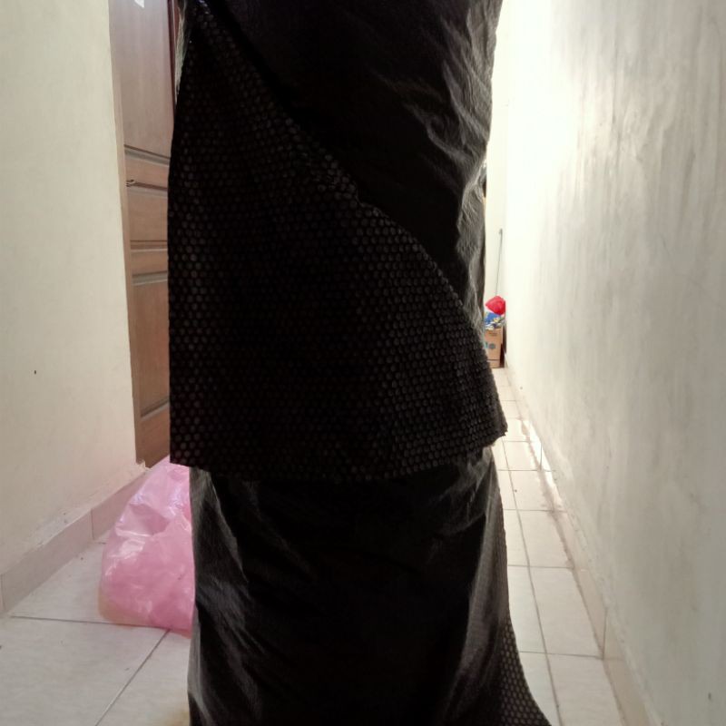 

Wrap Bubble Hitam