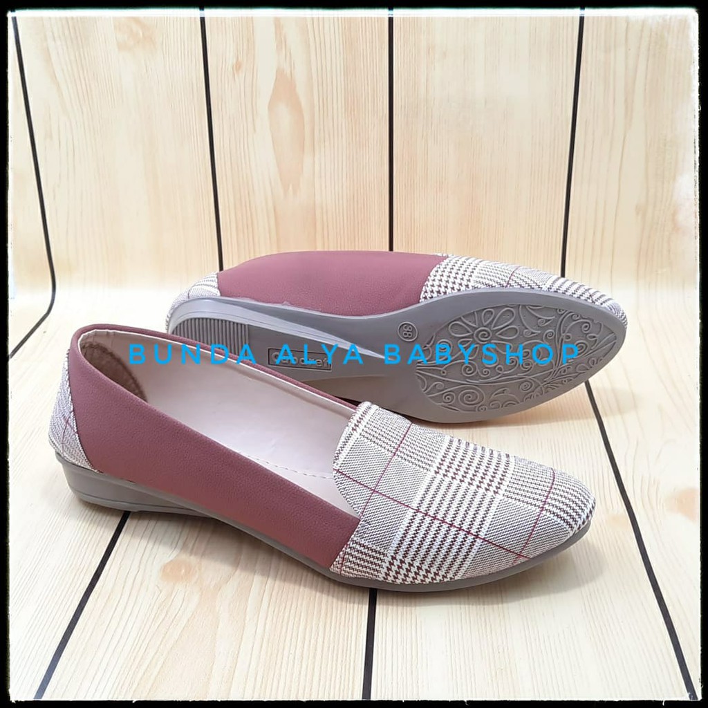 Sepatu Wanita Slipon  CABARET Flatshoes Premium SALEM Size 37 - 40  - Sepatu Sepatu Flatshoes Motif Tartan