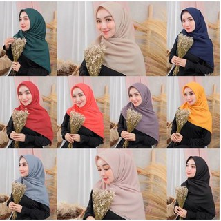 SEGI EMPAT BELLA SQUARE WARNA 1 Jilbab Cotton Bella SEGI EMPAT BELLA SQUARE WARNA 1 Jilbab Cotton Bella