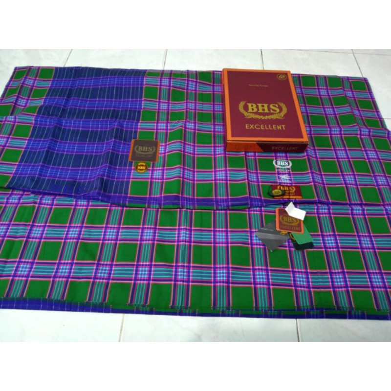 Sarung BHS JADUL Excellent Gold kotak hijau Original ada tanda tangan