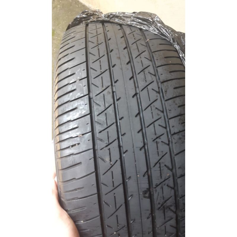 Ban mobil second ukuran 215/55-17 Bekas berkualitas