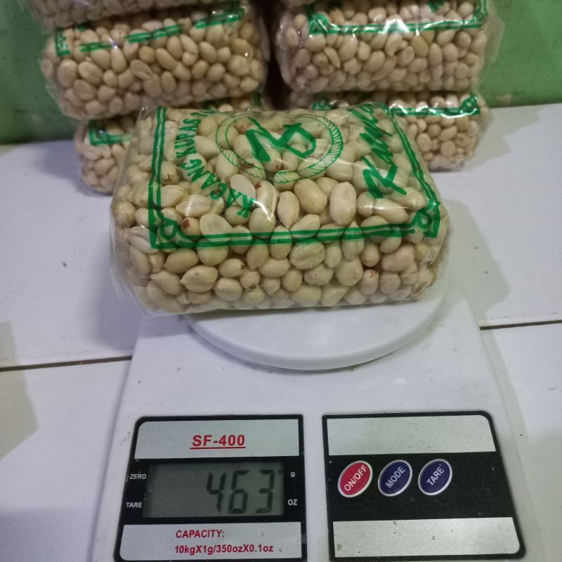 

kacang tanah kupas