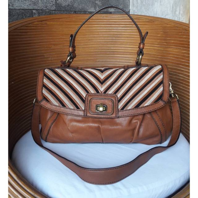 tas fossil kylie fifty four preloved