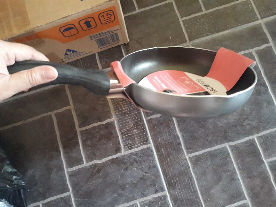 Fp1802tf  Fincook Fry Pan 18cm Bibir Tuang / Wajan Fincook Fp-1802 Tf / Fry Pan Fincook Fp 1802tf