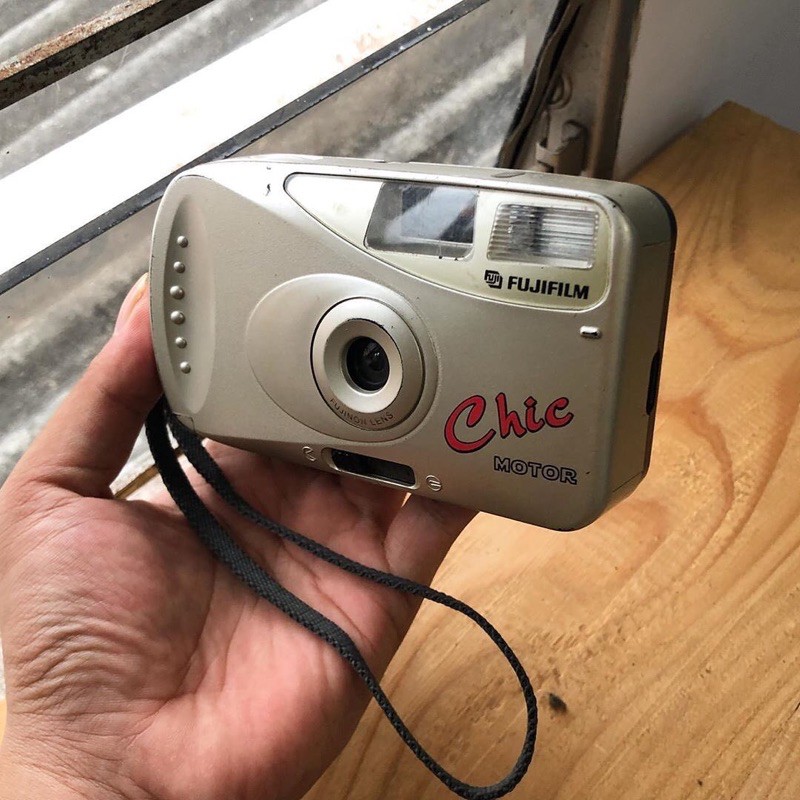 Kamera Analog Fujifilm Chic