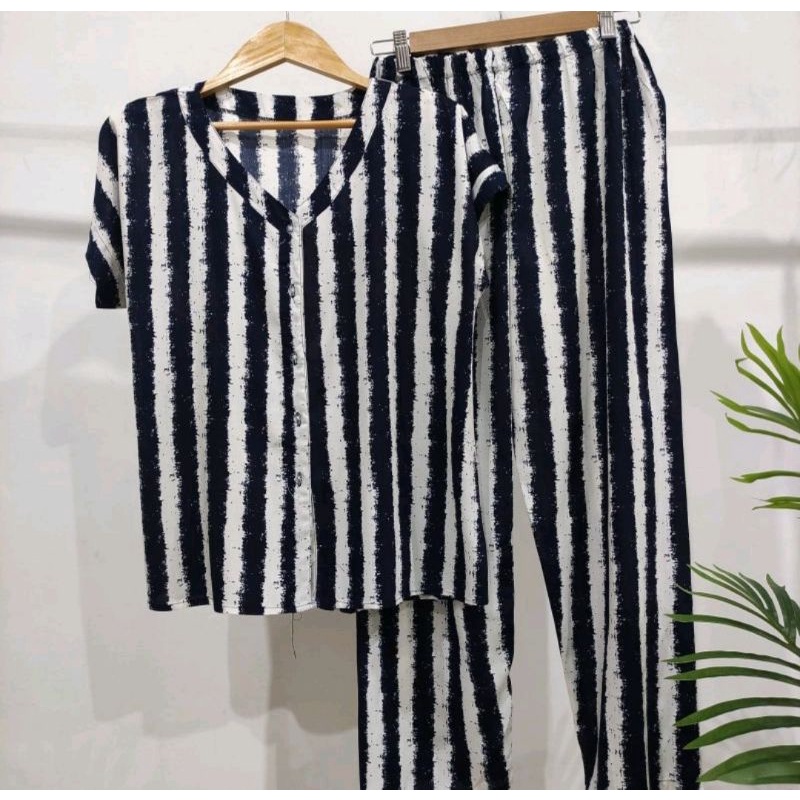 PIYAMA KANCING HITS NON KERAH/ PIYAMA V-NECK/ PIYAMA BUSUI / BAJU PIYAMA