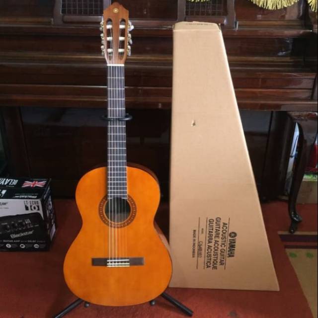 Gitar akustik Yamaha CS40 CS-40