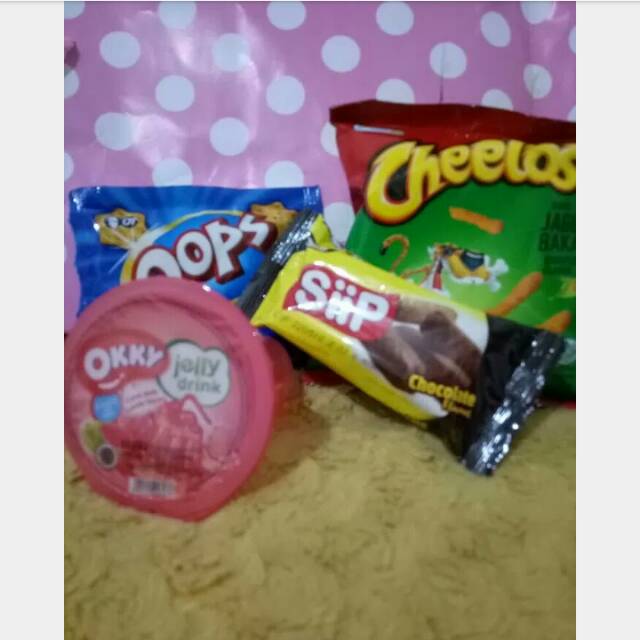 

PAKET SNACK ULANG TAHUN MURAH / BUY 20 FREE SOUVENIR / PAKET MURAH / SOVENIR ULTAH