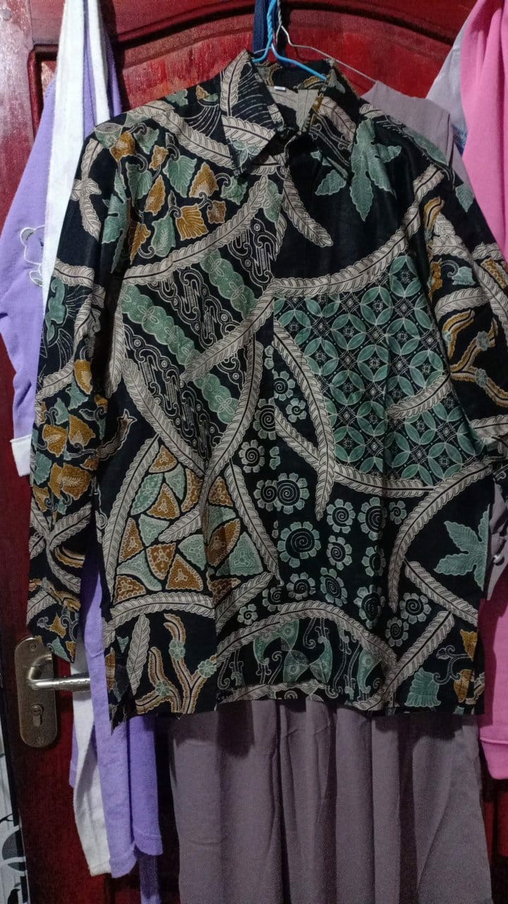 Baju Batik Tunangan | Kebaya Wisuda | Batik Couple