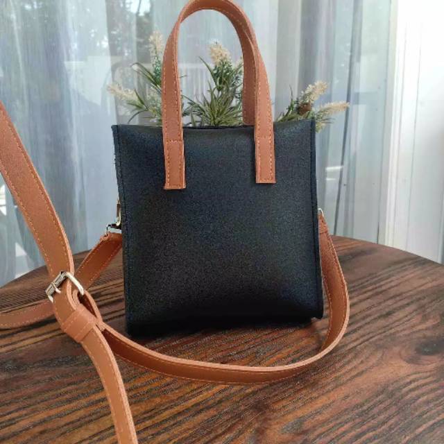 Tas slempang wanita misio