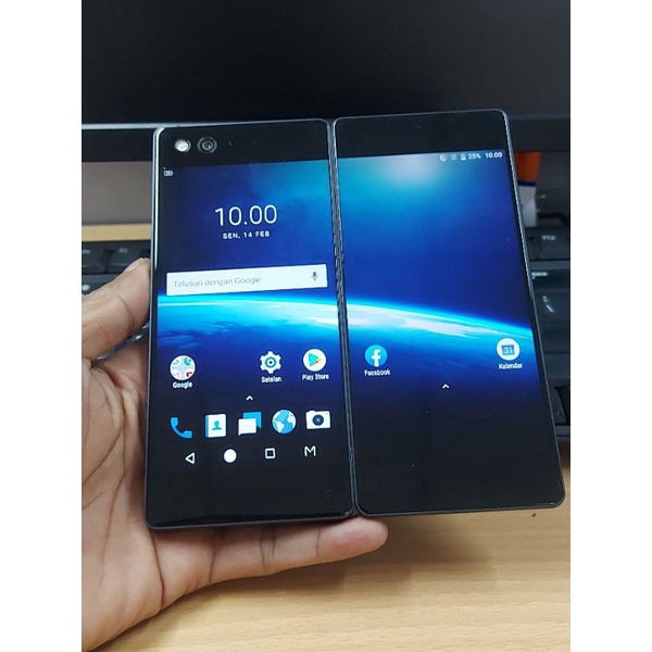 ZTE Axon M Z01K RAM 4 original Japan Docomo 4G LTE