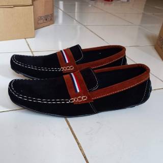 SEPATU SANTA PRIAI SLIP ON BARANG  100 SESUAI GAMBAR  HARGA  