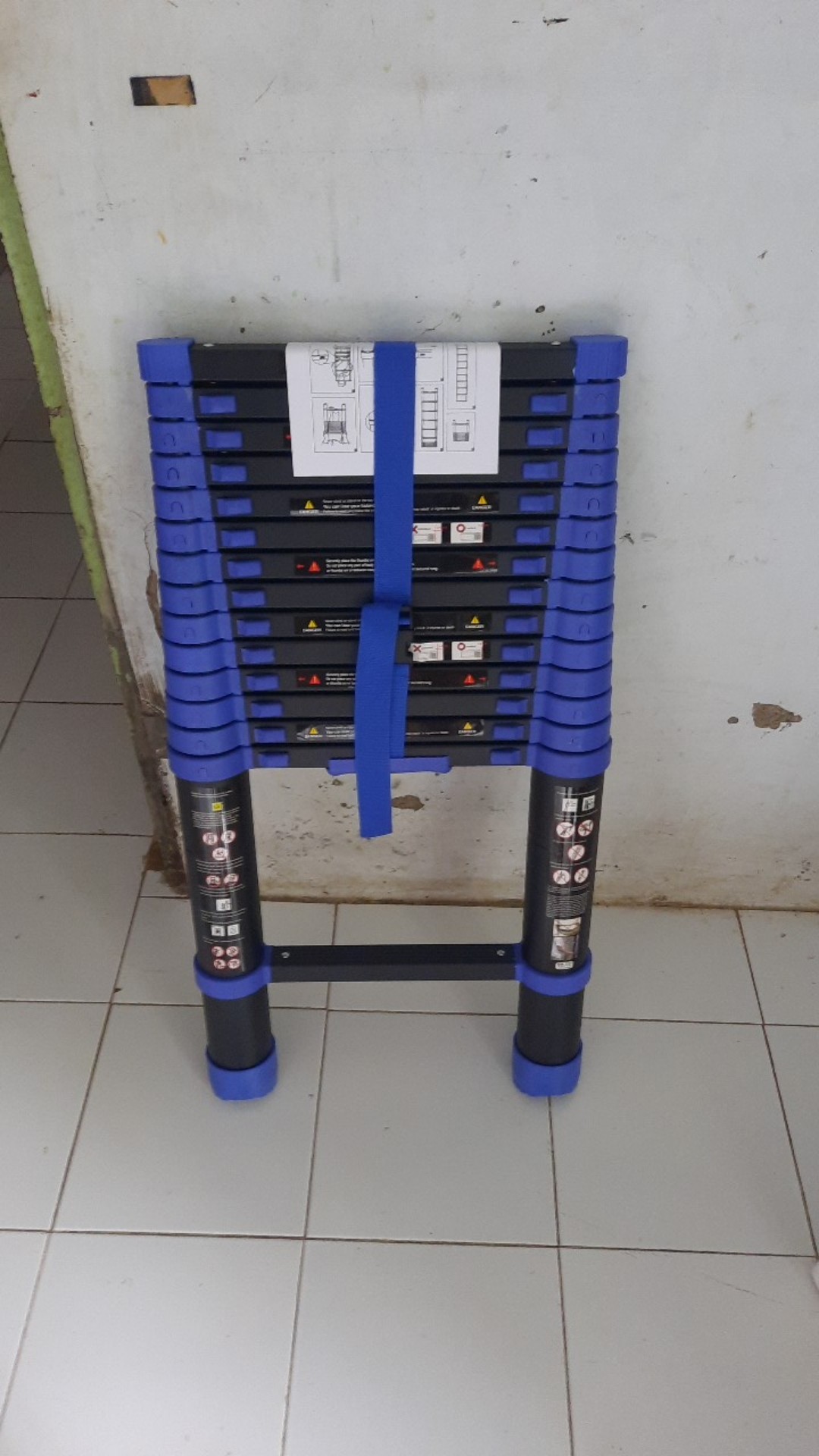 Tangga Teleskopik 4,4 Meter Amg