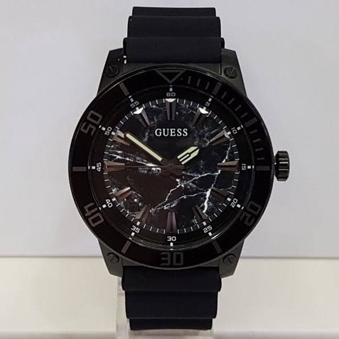 Jam Tangan Pria Guess GW0420G3 Black Rubber Strap